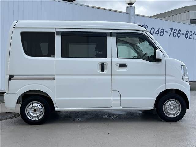 MINICAB van