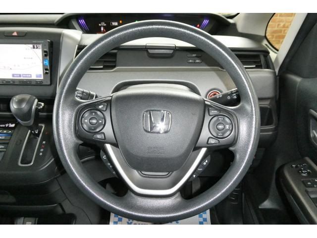 FREED plus 4WD