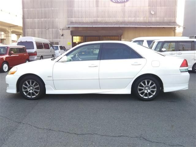 MARK2 sedan