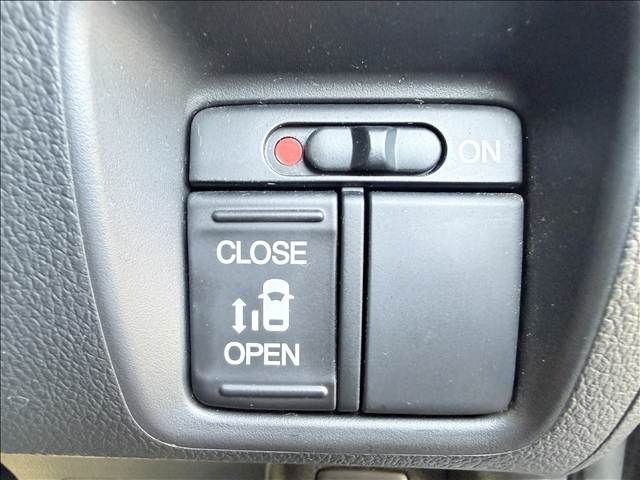 N BOX