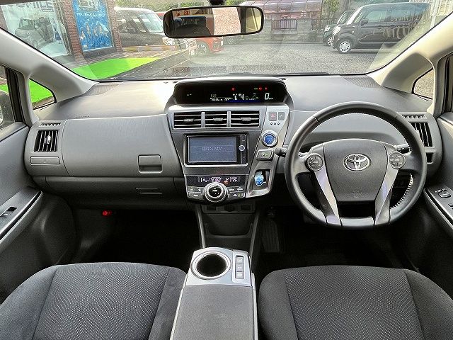 PRIUS Alpha