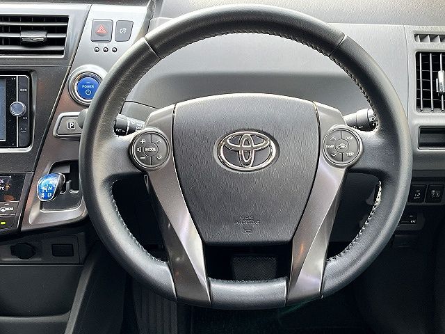 PRIUS Alpha