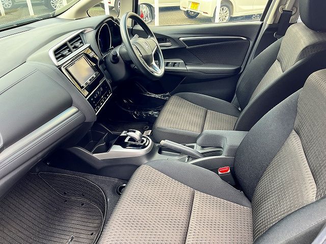 FIT HYBRID