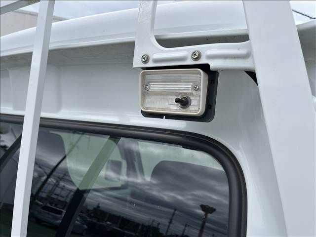 Super CARRY truck 4WD