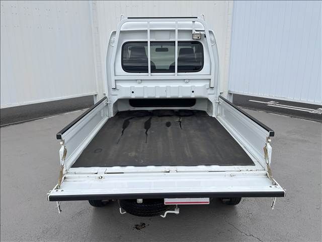 Super CARRY truck 4WD