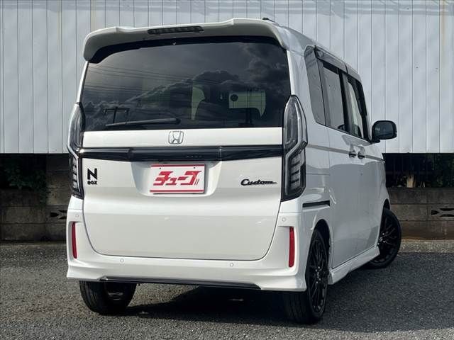 N BOX CUSTOM