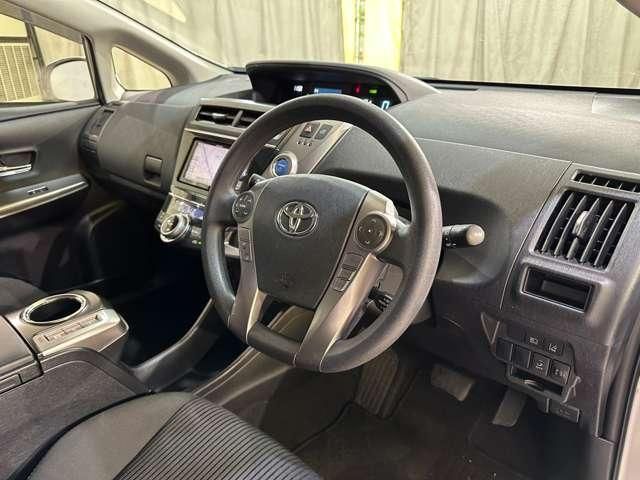 PRIUS Alpha