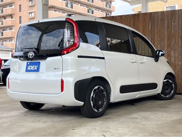SIENTA HYBRID