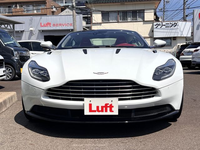 ASTON MARTIN