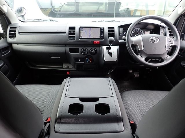 HIACE van 1.2t 2WD