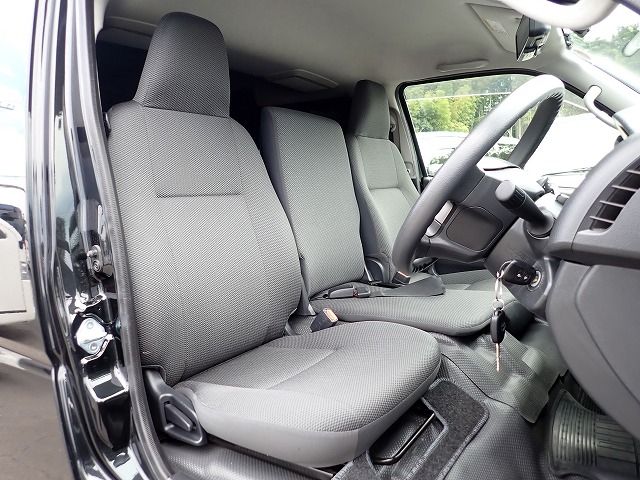 HIACE van 1.2t 2WD