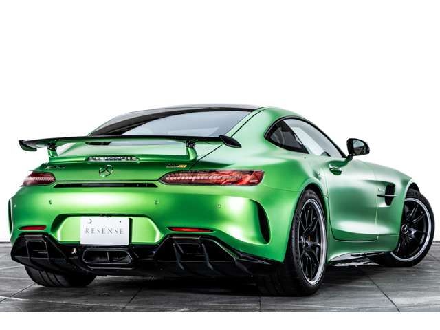 MERCEDES AMG GT R