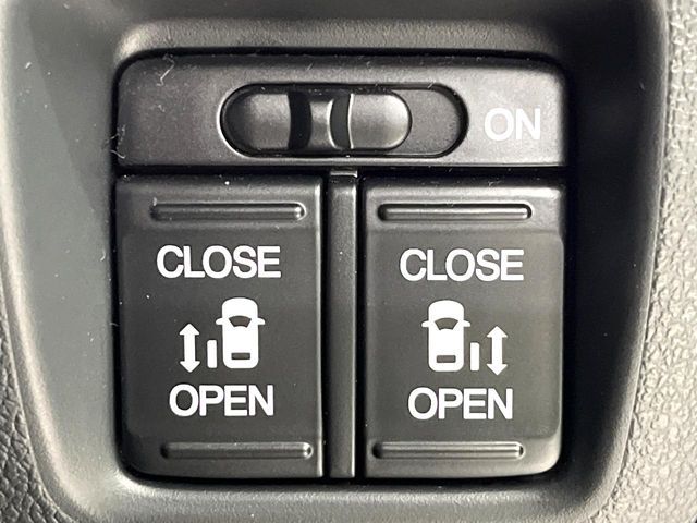 N BOX