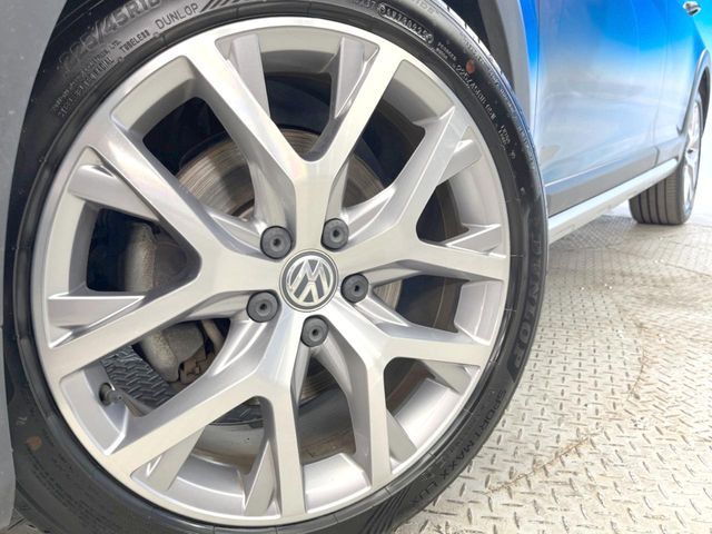 VOLKSWAGEN GOLF Alltrack