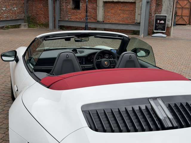 PORSCHE 911 open
