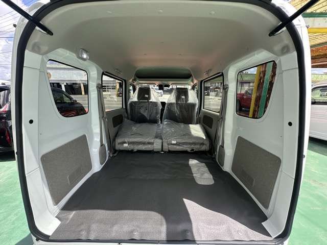 MINICAB van