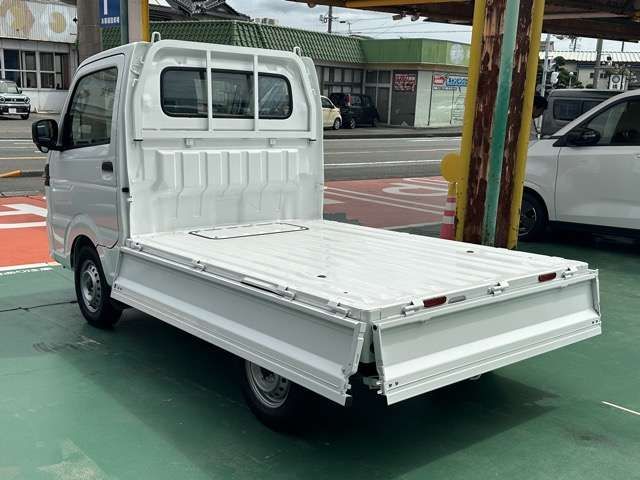 CLIPPER truck