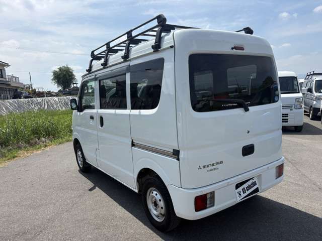 MINICAB van