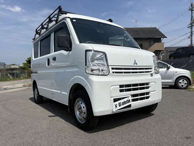 MINICAB van