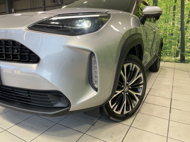 YARIS CROSS HYBRID