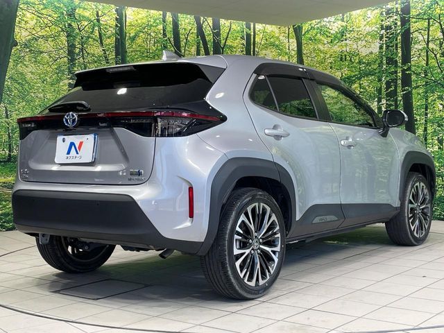 YARIS CROSS HYBRID