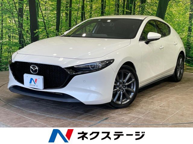 MAZDA3 FASTBACK