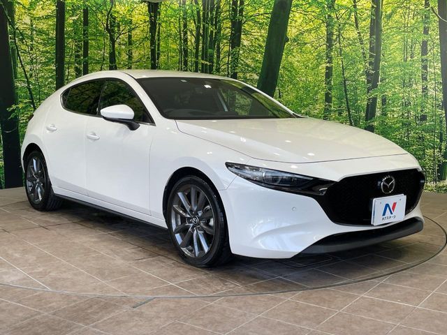 MAZDA3 FASTBACK