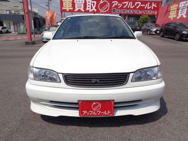 COROLLA sedan