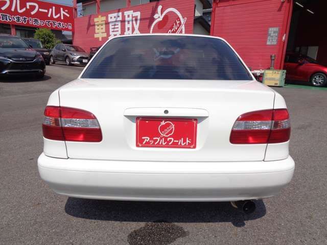 COROLLA sedan