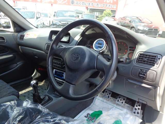 COROLLA sedan