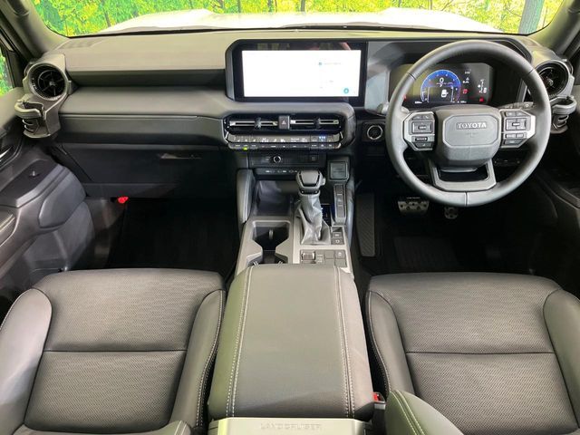 LANDCRUISER 250