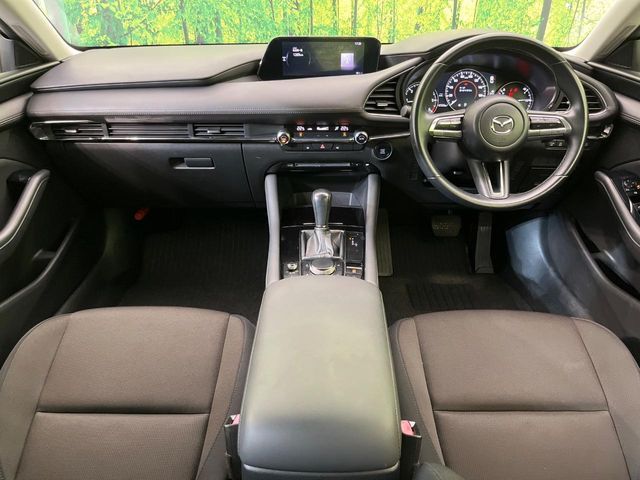 MAZDA3 SEDAN