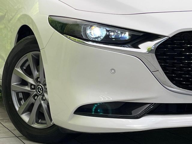 MAZDA3 SEDAN
