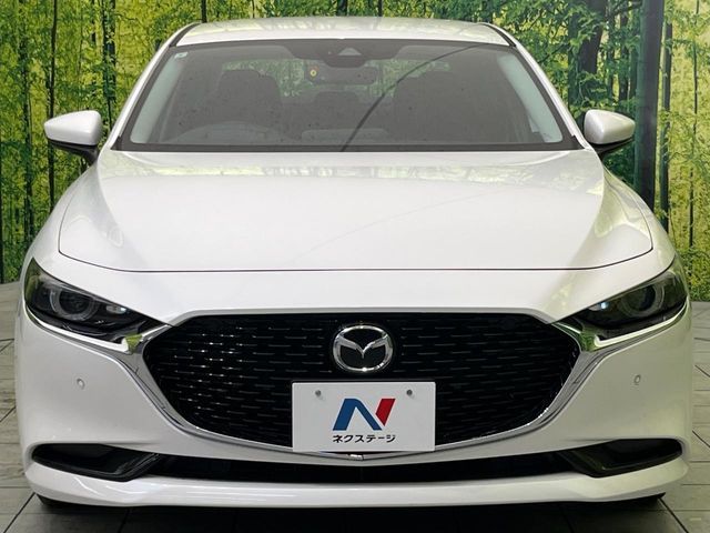 MAZDA3 SEDAN