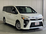 VOXY HYBRID
