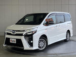 VOXY HYBRID