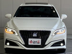 CROWN sedan hybrid