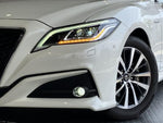 CROWN sedan hybrid