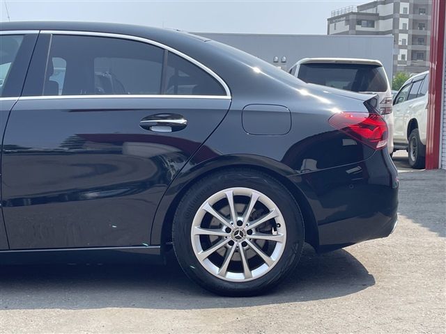 MERCEDES BENZ A class sedan