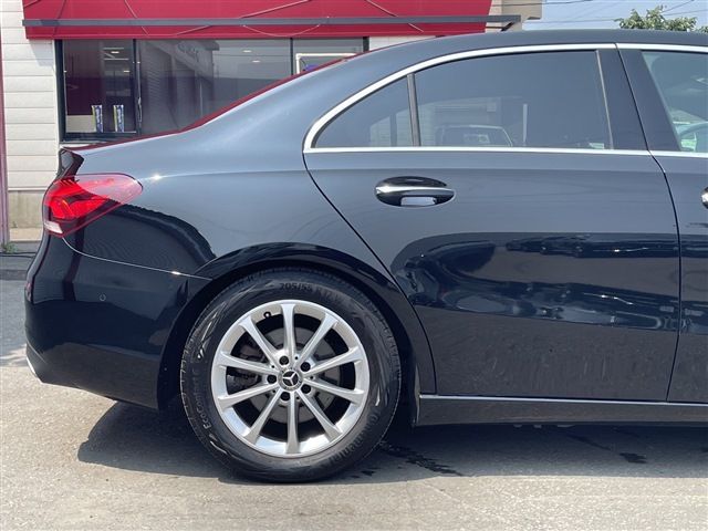 MERCEDES BENZ A class sedan