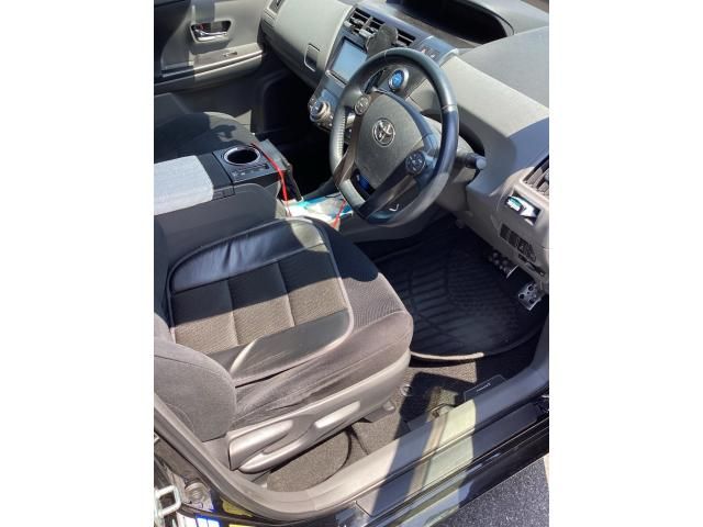 PRIUS Alpha