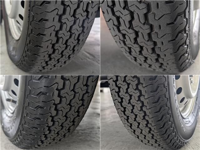 Super CARRY truck 4WD