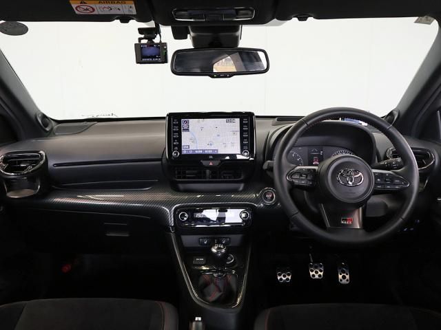GR YARIS