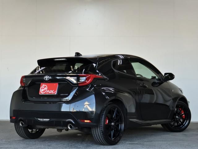 GR YARIS