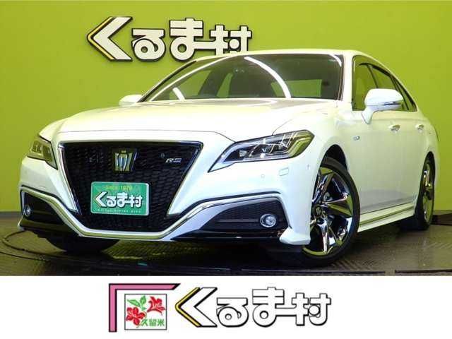 CROWN sedan hybrid
