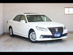 CROWN sedan hybrid