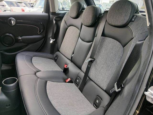 MINI COOPER D 5DOOR