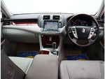 CROWN sedan