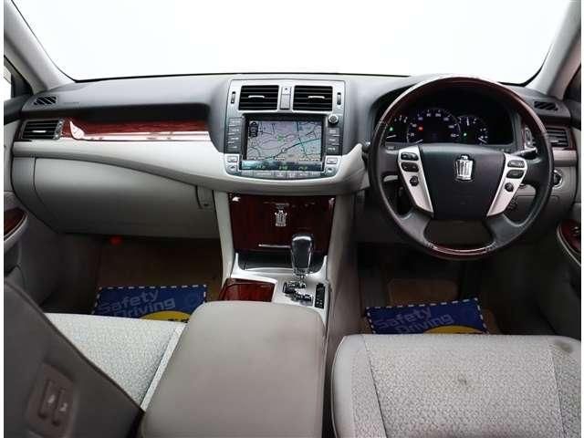 CROWN sedan