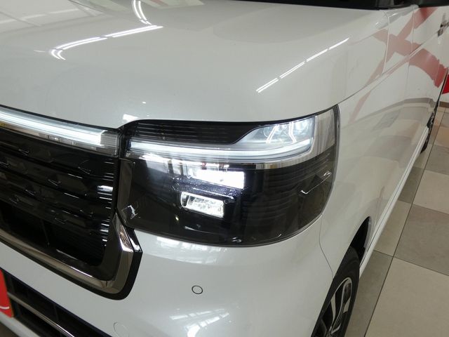 N BOX CUSTOM 4WD